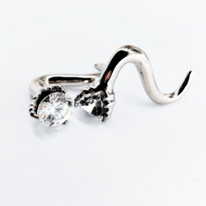 5MM EAR HANGER - STEEL - DRAGON CLAW W/GEM